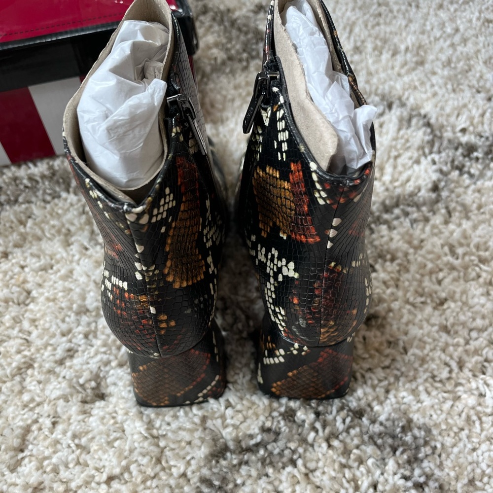 Circus by Sam elderman booties
